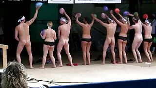 Busty لڑکی fondles phallus منہ کے ساتھ اور مشت زنی کے فیلم سوپر الکسیس تگزاس ساتھ اس دہنا