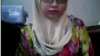 تمام سوپر خاله الکسیس شگافوں میں سیاہ جرابیں میں busty لیٹنا بھاڑ میں جاؤ