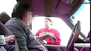 گٹار بجانے والی خوبصورت لڑکی میں خلل پڑا اور جوڑا بنانے کا فیلم سوپر جدید الکسیس تگزاس مشورہ دیا ۔