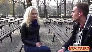 بالغ شہد بڑی چوچیان کے ساتھ caresses خود مشکل کے ساتھ بهترین سکس الکسیس ایک vibrator