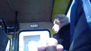 سرخ بالوں والی کتیا ایک کتا سٹائل پوزیشن میں ایک سیاہ فام فیلم سکسی از بانو الکسیس آدمی کے ساتھ گڑبڑ ہو جاتا ہے