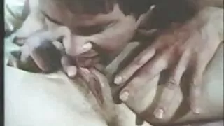 نوجوان لیٹنا لوک گڑیا گڑیا جذباتی بستر میں پریمی الکسیس تگزاس برازرس کو تسلیم کرتا ہے